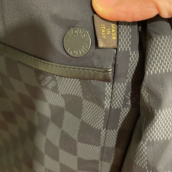 Louis Vuitton Men Vest Black - Picture 4 of 10